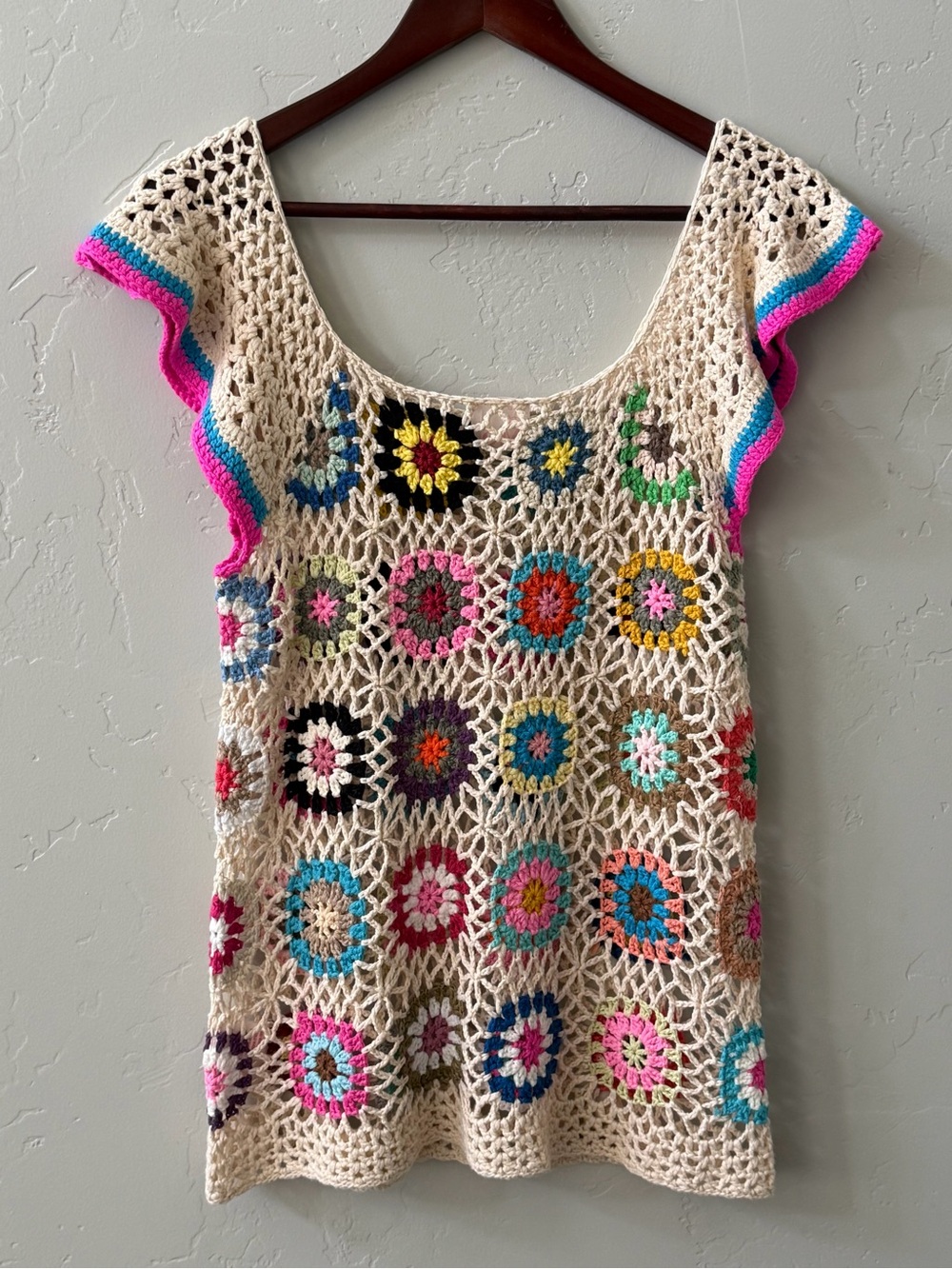 So Me Womens Granny Square Crochet Top Size M Oatmeal Boho Patchwork Festival - Picture 3 of 9